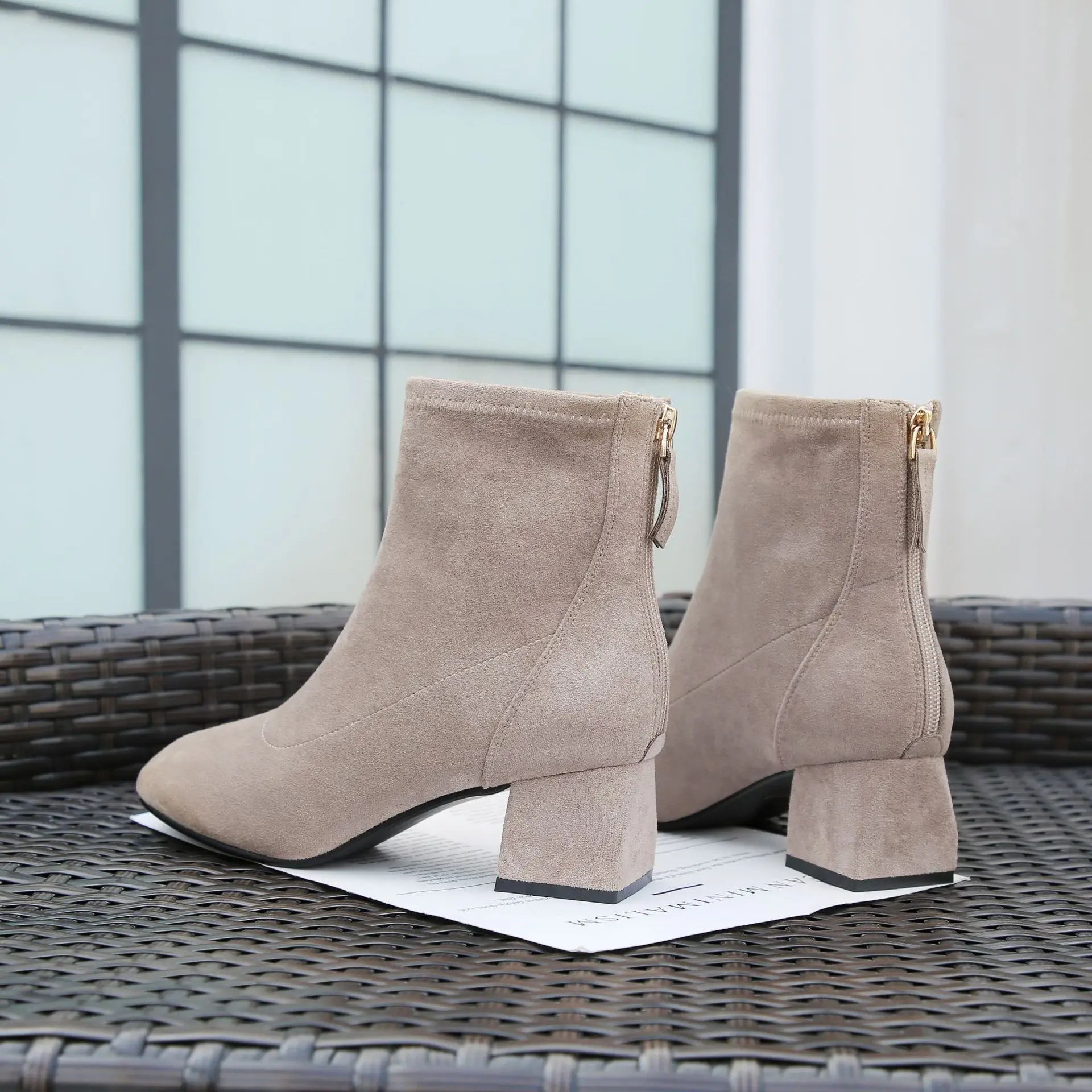 

2019 Winter WOMEN'S Shoes Short Boots New Style Block Heel Short Retro Simple Versatile Boots Women's Boots Short Boots