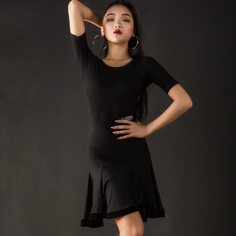 

2019 New Summer Latin Dance Practice Clothes Female Professional Women'S Sexy Short-Sleeved Cross Backless Training Suit DWY1958