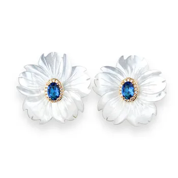 

OMYFUN Beautiful Women Pearl of Pearl Flower Crystal Studs Earrings Girls Elegant Flower Ear Jewelry Gift Semi Joyas Brincos E51