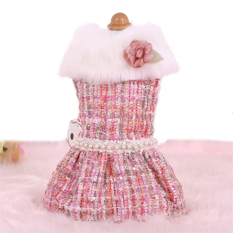 

Luxury Princess Dog Clothes Winter Warm Faux Fur Collar Dog Coat for Small Dog Cute Cat Clothes Puppy Jacket with Pearl Chihuahu