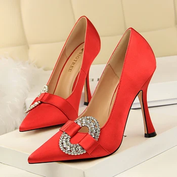 

Satin wedding shoes pointed high heels female 2019 new spring and autumn wild rhinestone buckle stiletto single shoes