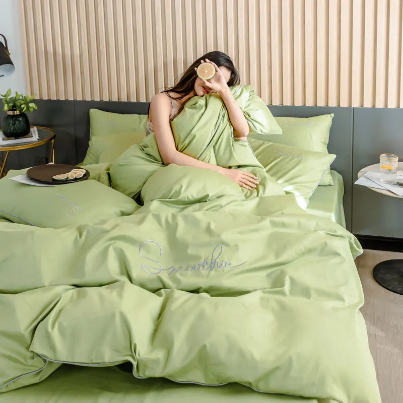 

Brief Style Pure Cotton Embroidery 4pcs Duvet Cover Flat Fitted Bed Sheet Pillowcase Fruit Green Khaki Dark Purple
