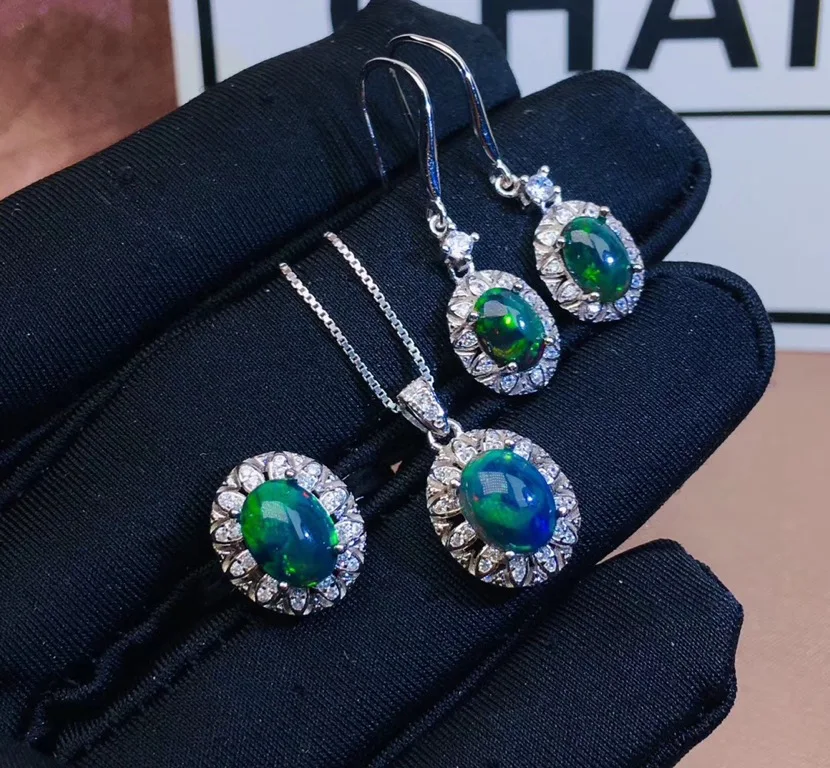 

Набор украшений из серебра 925 пробы, 1 шт., подвеска, 1 шт., кольцо, 2 шт.
