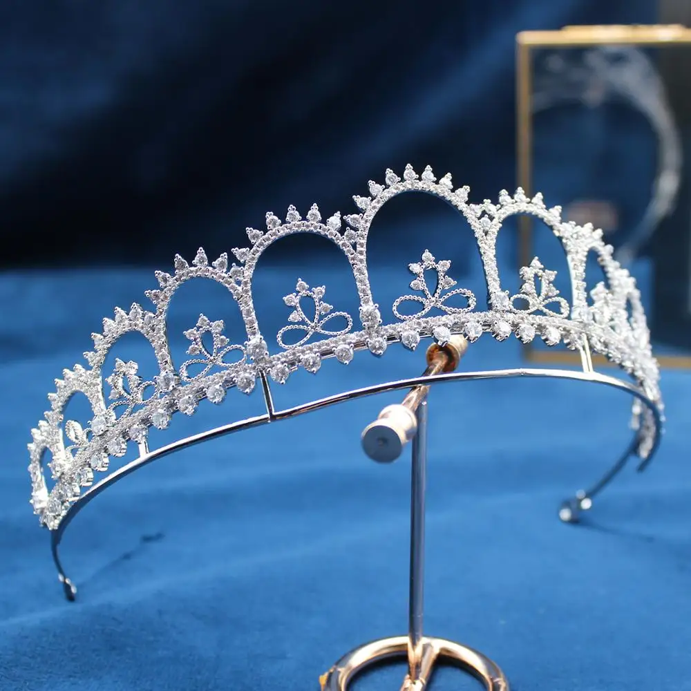 

Parmalambe Silver Tiaras Petite Zircon Encrusted Hair Jewelry Crown Wedding Hair Accessories Bridal Headpieces tiara de noiva