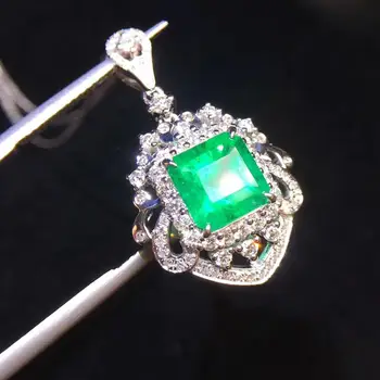 

Fine Jewelry Certificate Real 18K White Gold AU750 Natural Green Emerald 1.7ct Gemstones Pendants for Women Fine Necklace