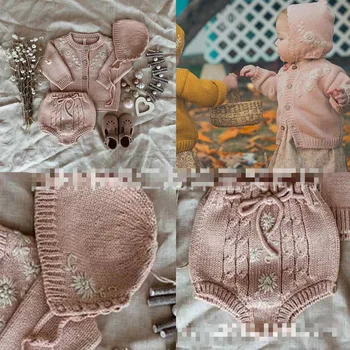 

Pre-sale 2020 Autumn and Winter WAWA New Hand-embroidered Pink Knitted Girl Sweater Pants Hat Suit