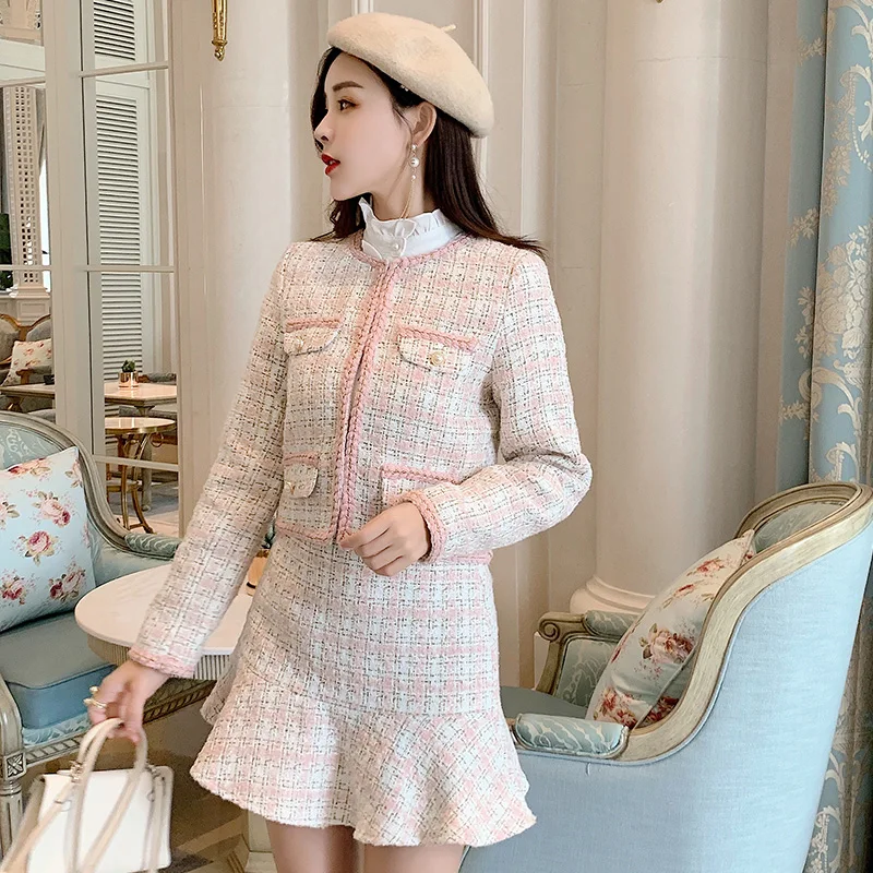 

2020 spring Women Pink Tweed Two Piece Skirt Suits Pearls Short Jacket Coat+Mermaid Skirt Outfits Wool Plaid 2 Piece Set