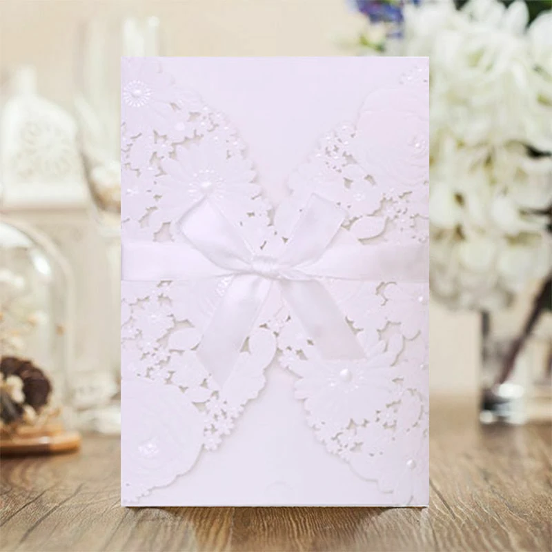 

50pcs Flower Laser Cut Bridal Favor Wedding Invitations Card Lace Pocket Customize Invites Card Printing Engagement Party Decor