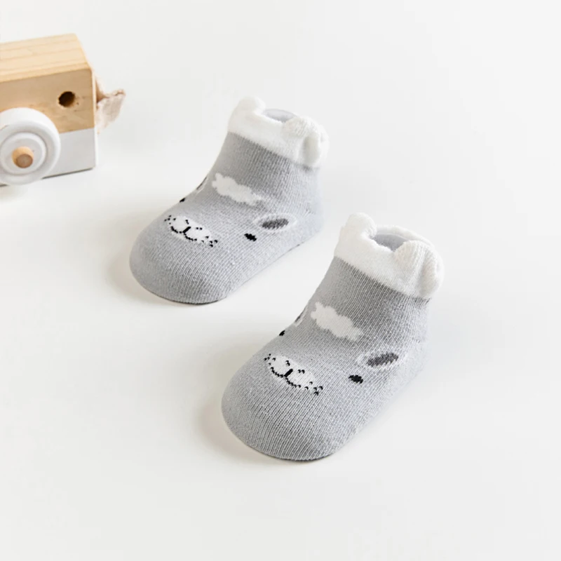 Gray alpaca Зимние нескользящие носки для новорожденных теплые хлопковые носки с милыми животными для маленьких мальчиков и девочек короткие носки с рисунками из мультфильмов для малышей Новинка года - Цвет: Gray alpaca