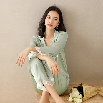 

The new spring and summer 2020 relaxed smooth satin ice silk lace long sleeve pants leisure wear pajamas