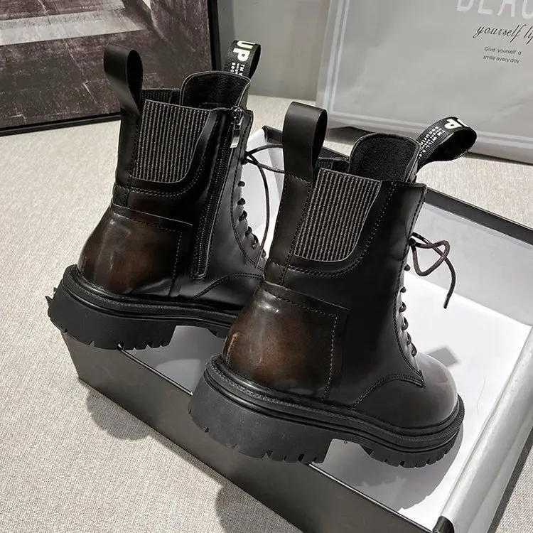 A158!Leather Martin boots women's tide autumn and winter 2020 new thick-soled short boots net red fashion thin boots children.