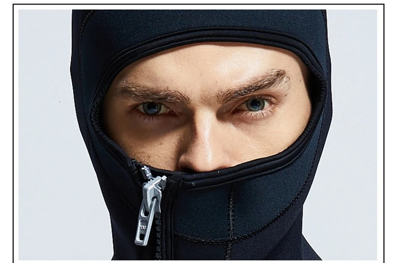 7564131945_852193825