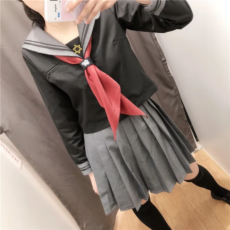 Рисунок 2 - Шарф в стиле матросского костюма