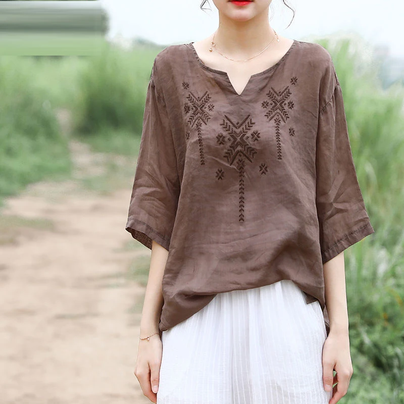 Стиль искусства Летняя женская футболка половина рукава свободные v-образные вырезы винтажная вышивка хлопок лен футболка плюс размер 4XL D347