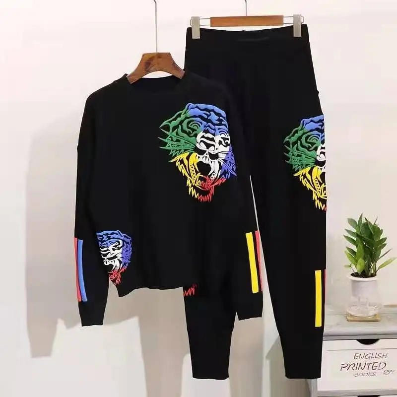 

2 Piece set Women Tiger Print Knitted Sweaters+Trousers Casual Loose 2pcs Suits Knit Tracksuits Women Two Piece Set Tracksuits