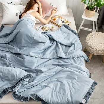 

Elegant Lace Edge Design Women Men Cover Quilt Lightweight Washable Skin-friendly Bed Blanket Travel Breathable Quilt