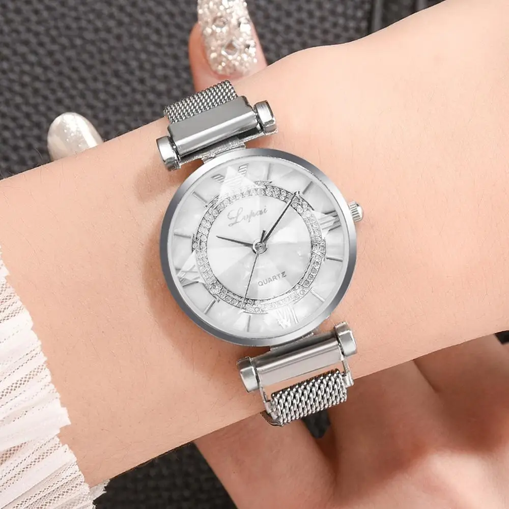

2019 Luxury Crystal Bracelet Watches For Women Silver Magnetic Watch Ladies Fashion Gem Cut Flower Mirror Waterproof Wristwatch