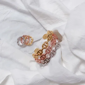 

Pig nose niche Design Bracelet female ins cold air net red hand jewelry high quality boudoir jewelry wholesale lovers' jewelry
