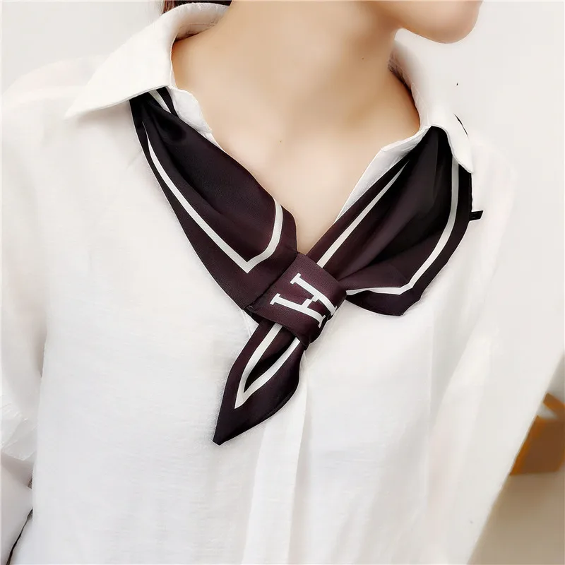 

Summer Gift Decoration Small Silk Scarf Multifunctional Low Price Sjaals Voor Dames Moda Mujer Sciarpa Donna Foulard En Soie New