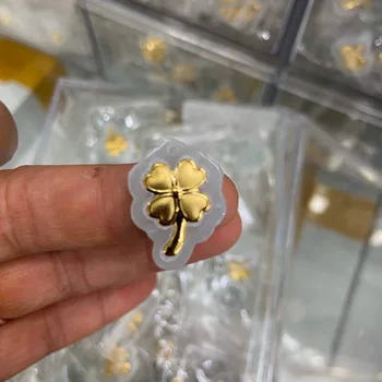 

Gold inlaid jade pendant necklace