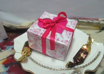 

(250 pieces/lot) New Arrival Party Gift box of Fuchsia Heart Flap Wedding Favor Boxes For Cake box Love Heart candy box