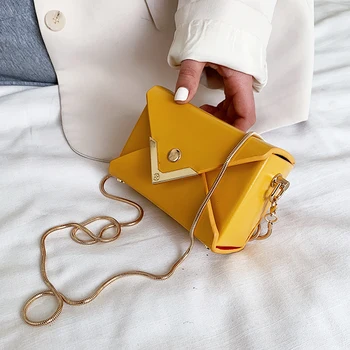 

AXUKES Mini small bag female bag 2020 new net red same crossbody bag female wild ins small shoulder chain bag