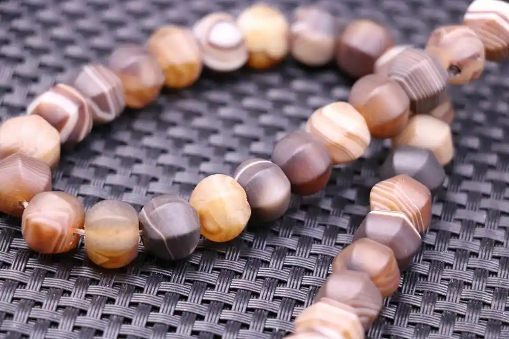 magical tibetan natural silkworm lines totem dzi b