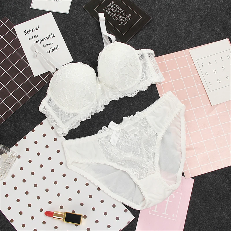 Push-Up-BH Spitzen-BH und Höschen-Set Stickerei-BH-Set Damen Plus Size Deep V Dessous 70 75 80 85 AB Cup für Frauen_voghion.com