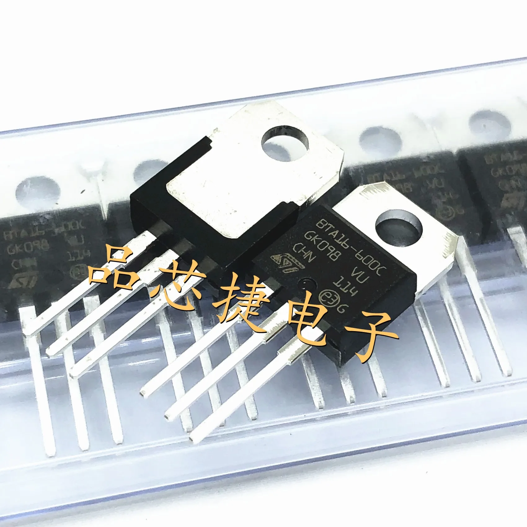 10pcs/Lot BTA16-600CRG Marking BTA16-600C TO-220AB 600V 16A Snubberless, Logic Level And standard Triacs