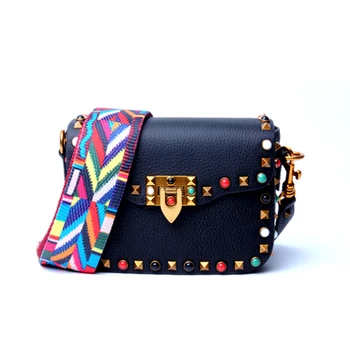 

2020 New Designer Women Bag Fashion Women Rivet Genuine Leather Handbags Small Women Luxury Desigener Bag Shoulder Bag