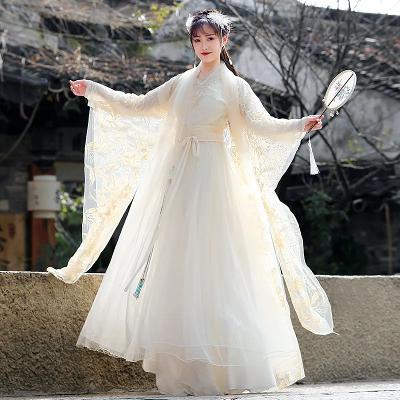 Genuine original Hanfu female ancient costume improved lace embroidery super fairy Chinese style skirt ethnic dance performance |
