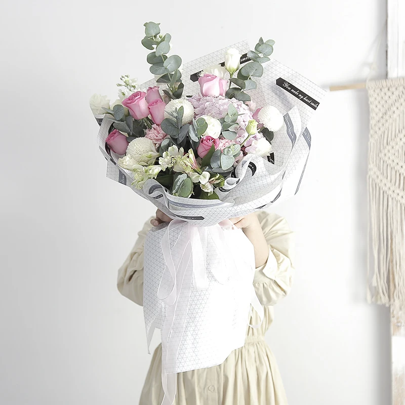20PCS SINOWRAP Newest Design Manufacturer Flower Wrapping Paper Christmas Waterproof Packing Paper 60cm*60cm
