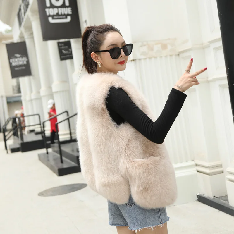 New Fashion Fox Fur Vest Real Fur Coat Sleeveless Vest Winter Warm Natural Fox Fur Luxury Women Clothes High Quality