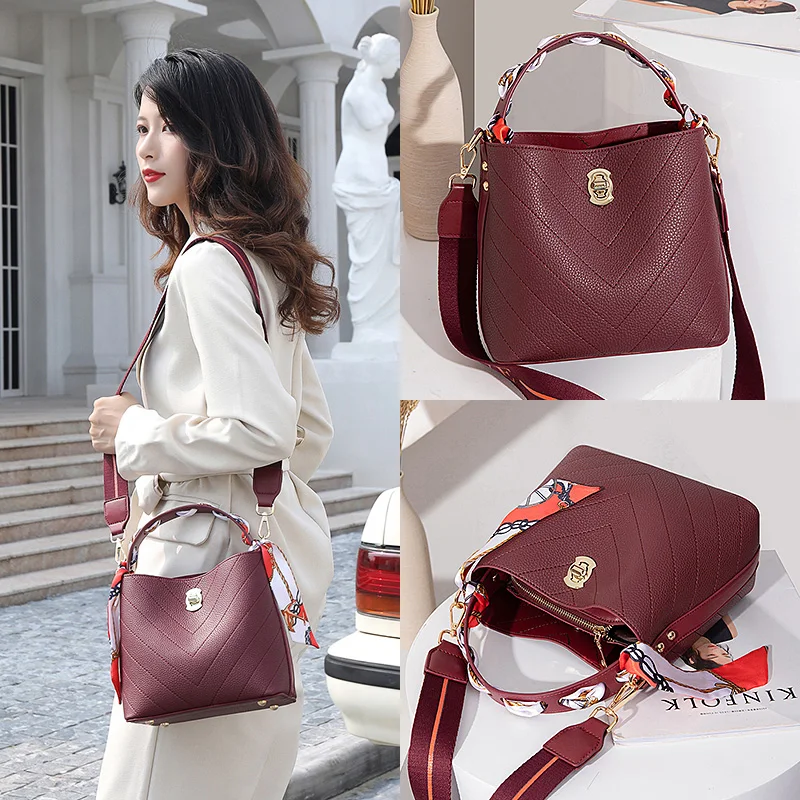 

Designer Personalized scarves Pattern Wide Shoulder Strap Women Handbag Soft Leather Bucket Bag Casual Shoulder Messenger Bag