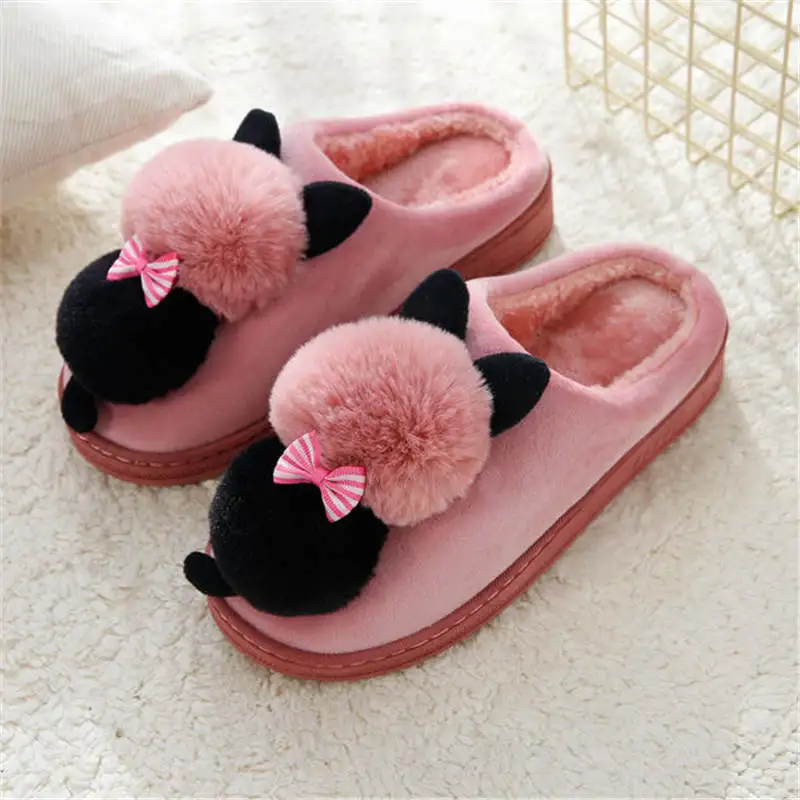 Zapatillas de algodón con Gato de dibujos animados para mujer, zapatos planos de felpa cálidos, para invierno