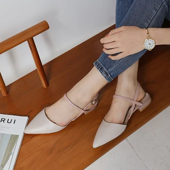 

Spring and summer new mid-heel back shallow mouth women's single shoes leather female four seasons sandals Z529