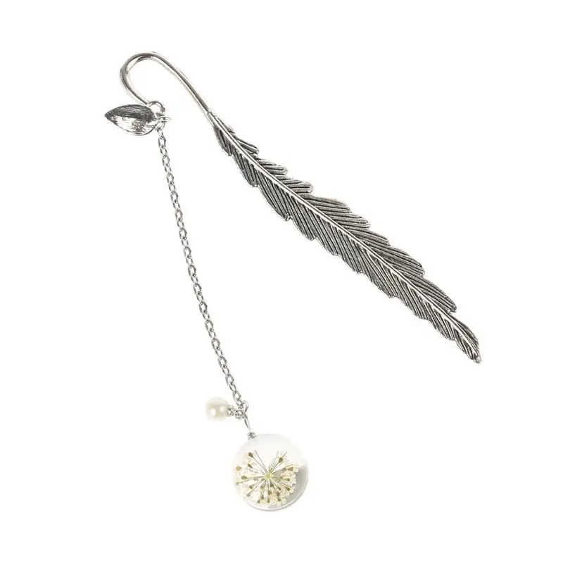 Белый Retro Vintage Bookmark Feather Dried Flower Gypsophila Specimen Creative Metal Bookmarks Stationery Gift LX9A - Цвет: Белый