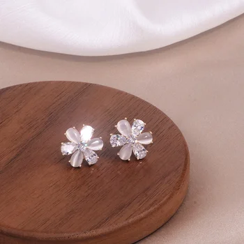 

2020 New Elegant Cubic Zircon Crystal Stud Earrings for Women Girls Sweet Opal Flower Earring Stud Korean Fashion Party Jewelry