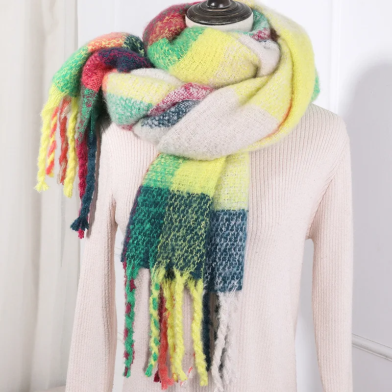

Manufacturers Wholesale Customizable Za Home 19 Years New Style STR Winter Thick Loop Yarn Contrast Color Tassels Plaid Scarf Wo