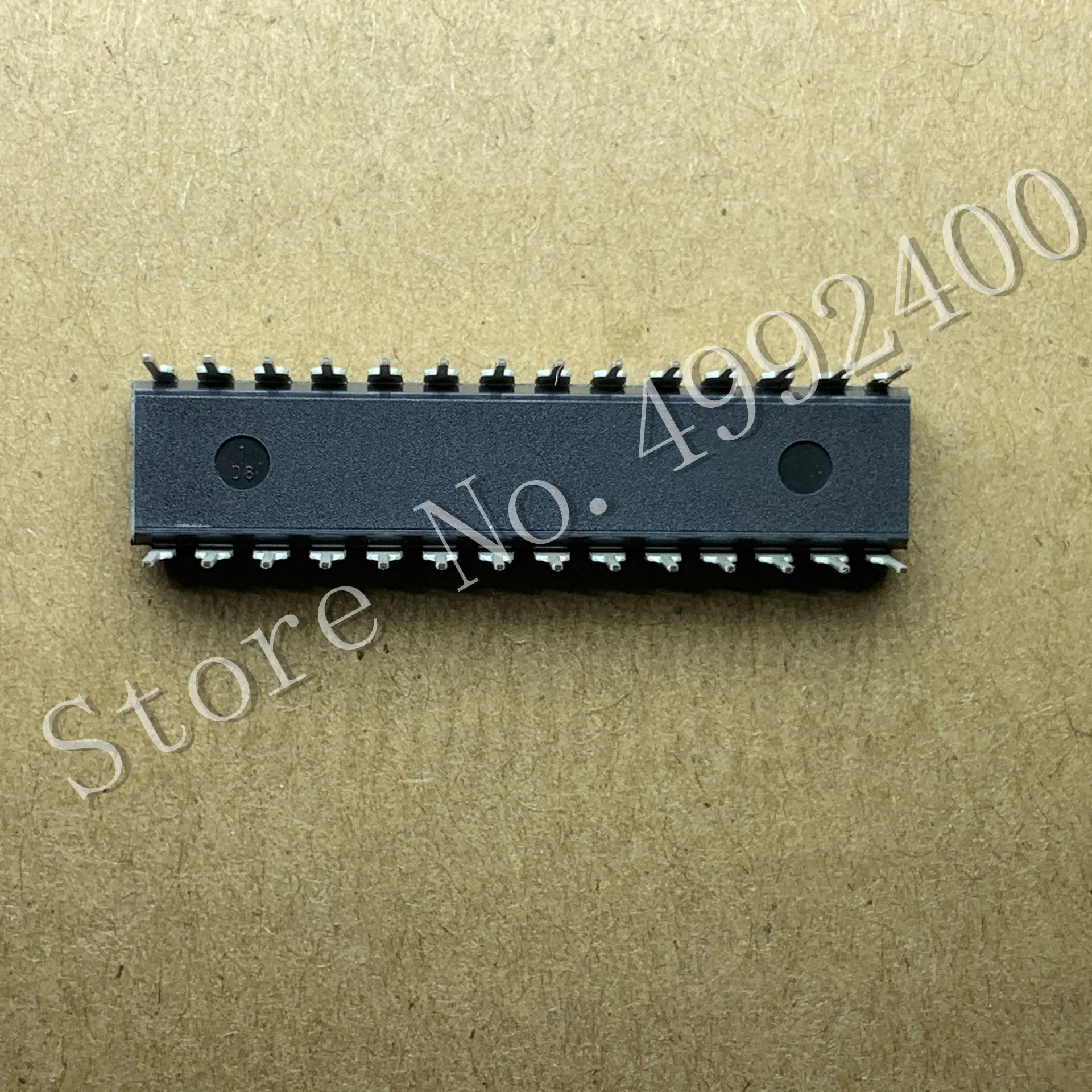 20pcs/lot HT1621D DIP28