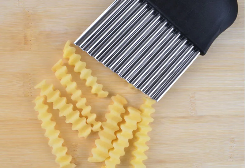 Stainless Steel Potato Chip Slicer Dough Vegetable Fruit Crinkle Wavy Slicer Knife Potato Cutter Chopper French Fry Maker WB 054