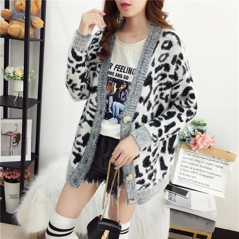 New Korean version fresh loose show thin long sleeve cardigan sweater coat spot V-neck knitwear woman New Korean version fresh loose show thin long sleeve cardigan sweater coat spot V-neck knitwear woman