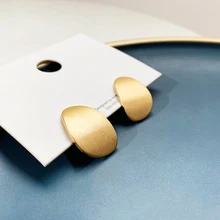 AOMU, новинка, модные серьги-гвоздики из металла, золотые, серебряные, в форме капли воды, для женщин, изогнутые, матовые, вечерние, ювелирные изделия, Brincos