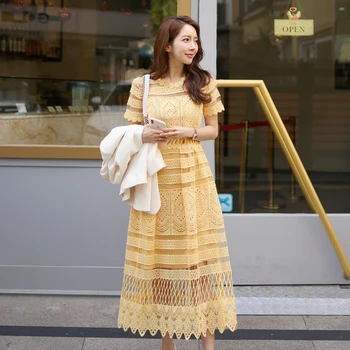

Runway Designer 2019 Women Yellow Lace Dress Elegant High Quality Short Sleeve Prom Party Dress Boho Chic Hollow Out Long Dress