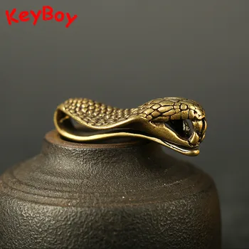 

Vintage Handmade Copper Cobra Snake Head Keychain Men Waist Belt Hanging Buckle Brass Python Car Key Chain Keyring Accessories