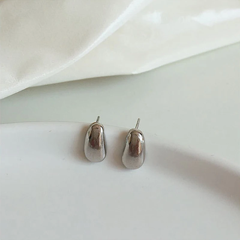 A silver GHIDBK элегантный 925 пробы Серебряный скрученный круг серьги-кольца в форме C Дизайн Кольцо Серьги минималистичный уличный стиль серьги - Окраска металла: A silver