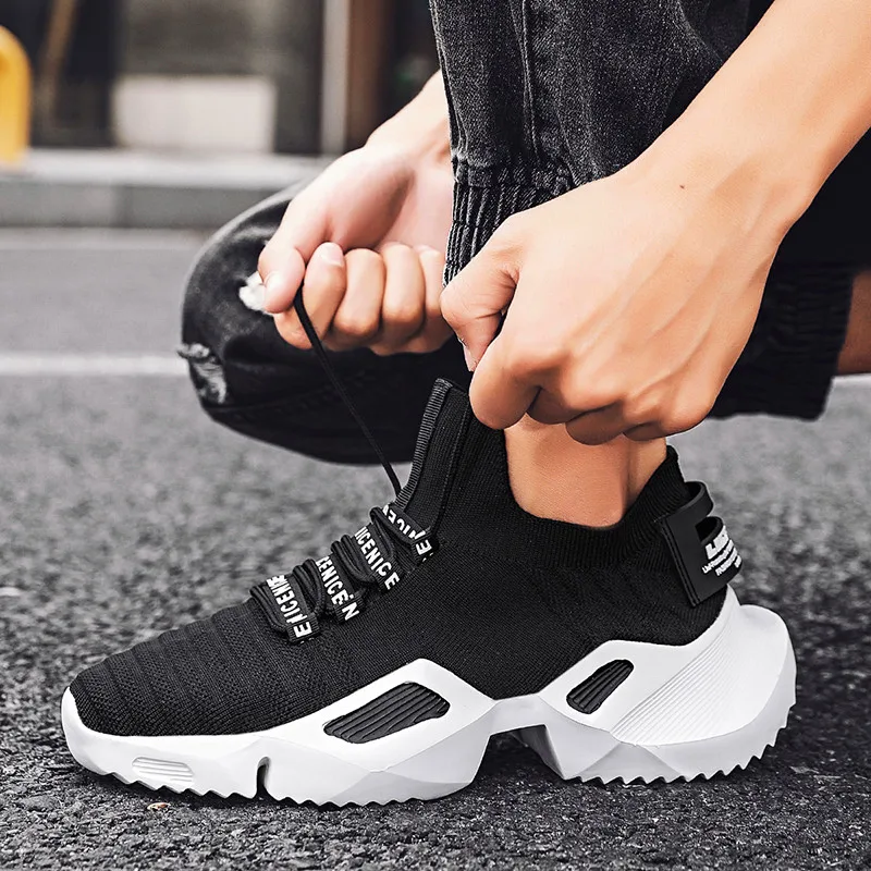 trendy mens running shoes