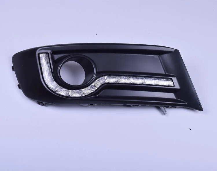 

Suitable for Chang 'An CS35 Daytime Running Lamp Only Fog Modification Import Philips 8 Lamp Beads with Steering