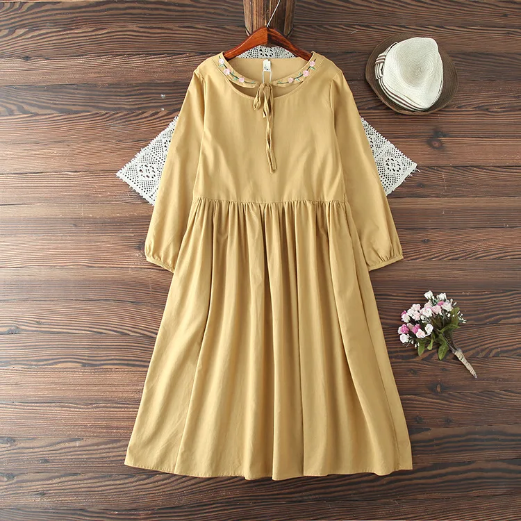 

2019 Spring New Style Cotton Linen Literature And Art Embroidered Lace-up Design Long-sleeved Dress nv zhong qun Bicolor