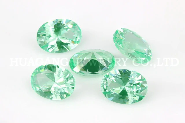 オーバルカットの天然スピネル宝石。GIL認定 ピンクスピネル オーバルカット スリランカ産 0.24ct 【241026